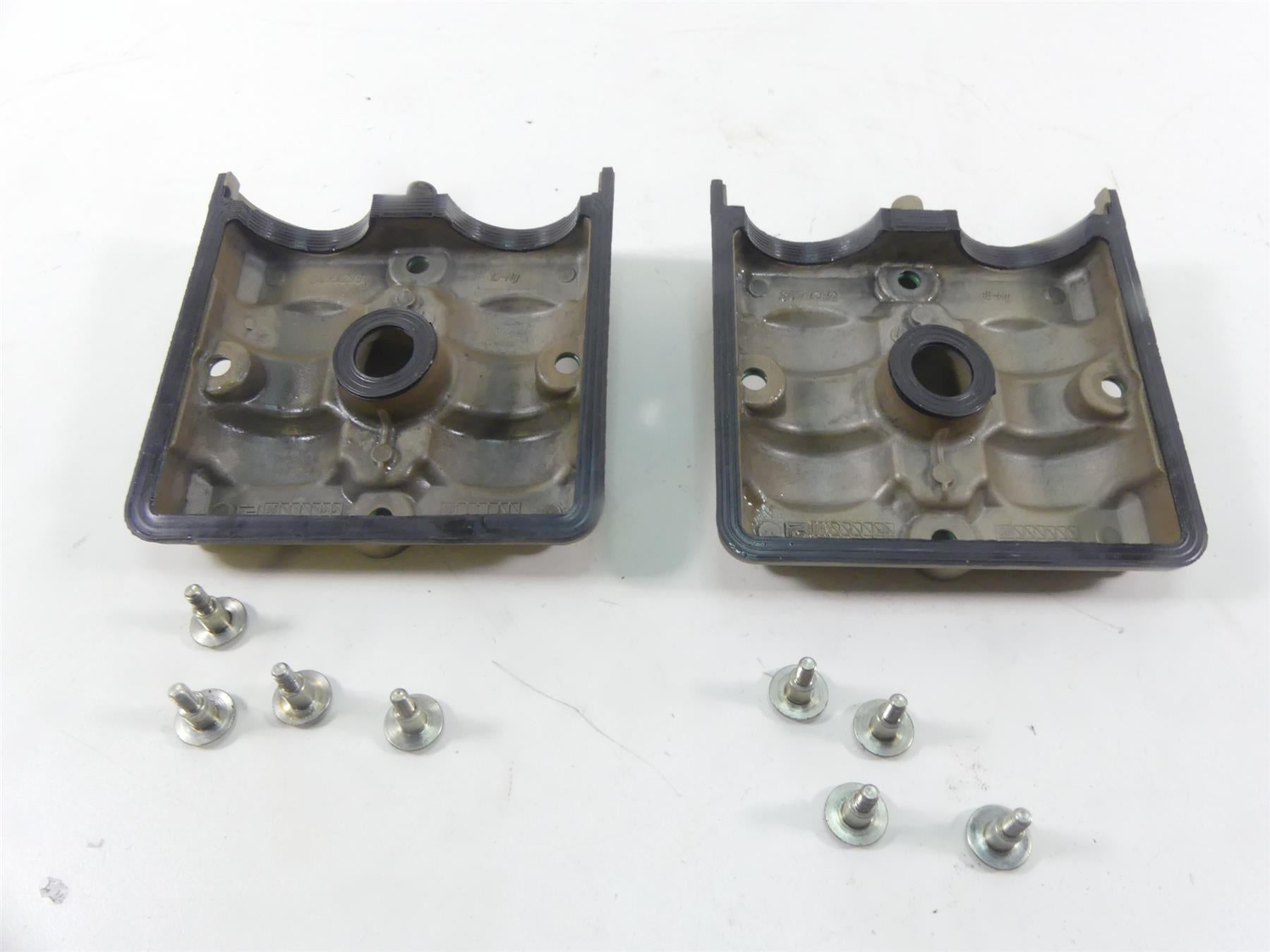 2008 Ducati 1098 S Upper Cylinderhead Valve Cover Set 24712881B 24712871B {{ shop.shopifyCountryName }} - Mototech271