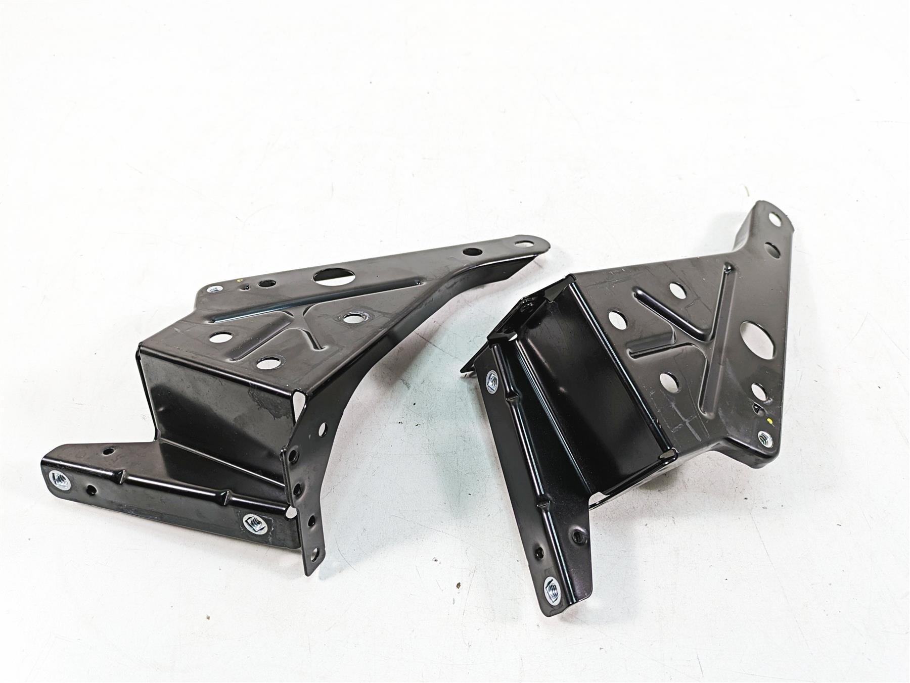 2020 Harley Touring FLHX Street Glide Front Fairing Mounting Brackets 57000170 {{ shop.shopifyCountryName }} - Mototech271
