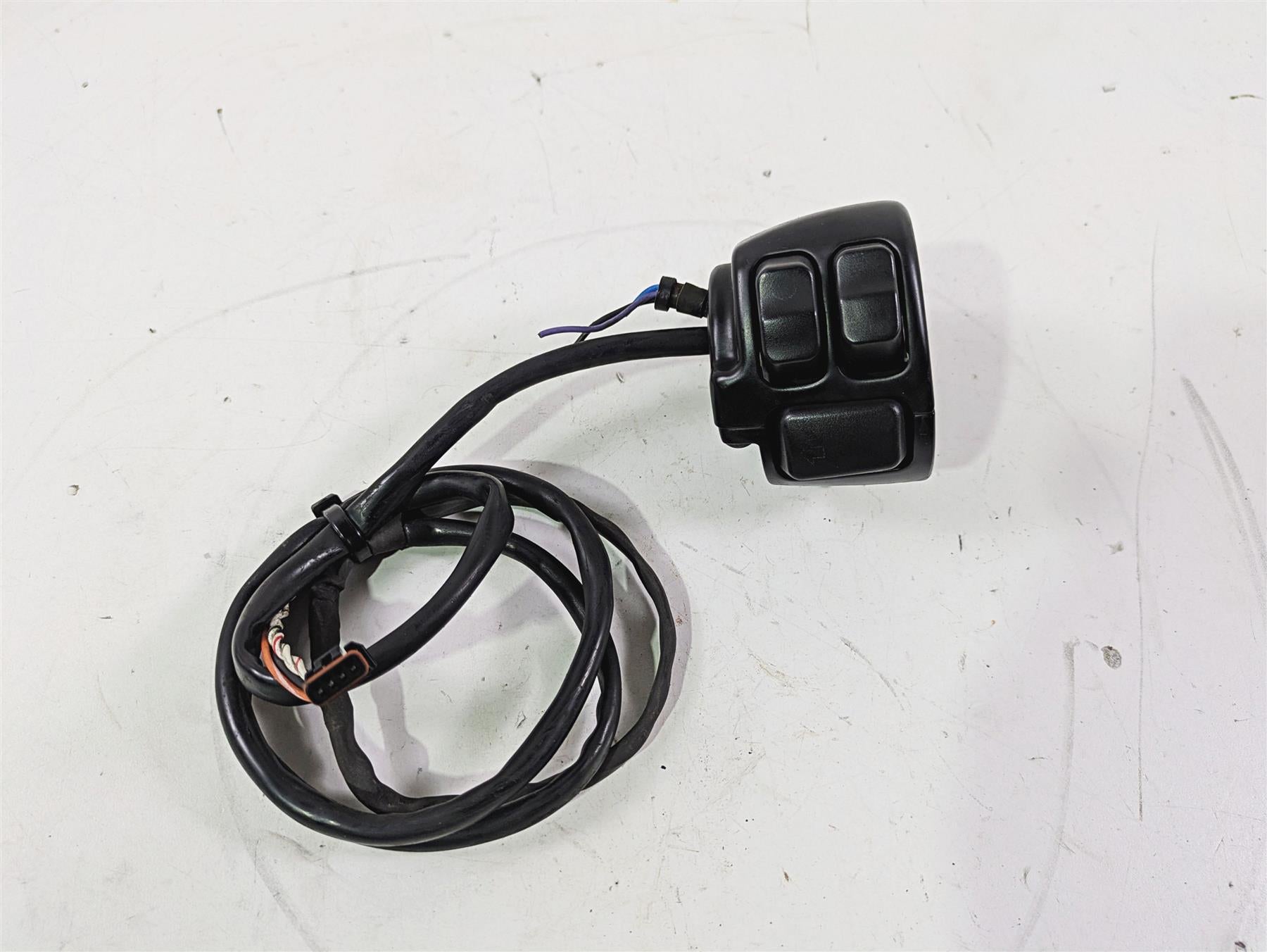 2016 Harley FXDWG Dyna Wide Glide Left Hand Control Switch - Read 71500372A