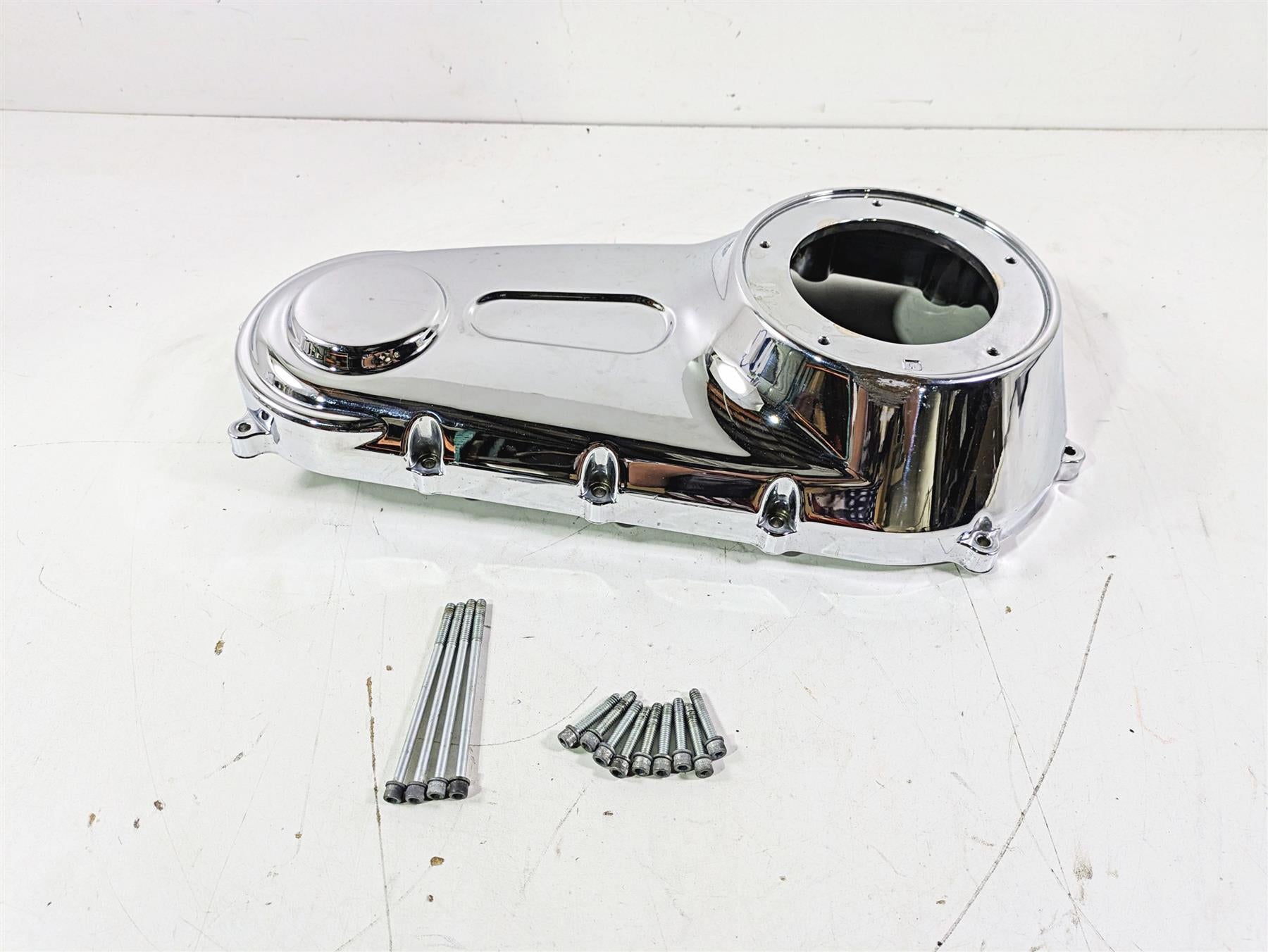2009 Harley FXCWC Softail Rocker Outer Primary Drive Clutch Cover 60784-06 {{ shop.shopifyCountryName }} - Mototech271