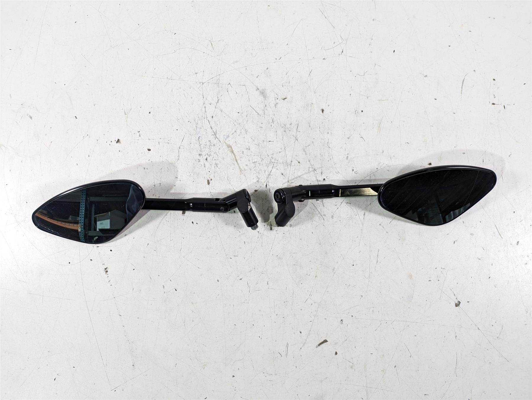 2022 BMW R1250 RT K052 Rizoma Genesi Rear View Mirror Set BS173B BS174B {{ shop.shopifyCountryName }} - Mototech271