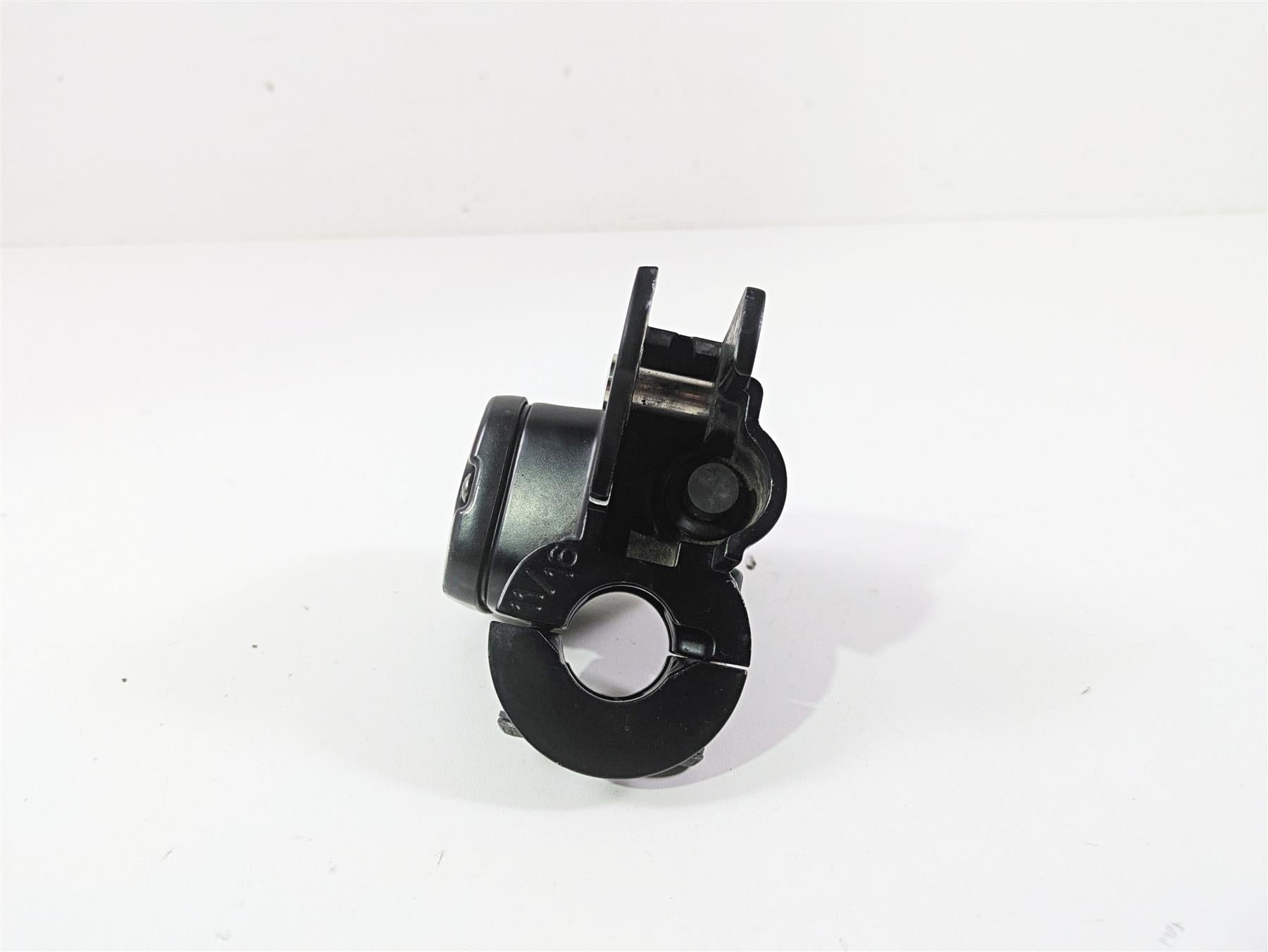 2016 Harley FXDF Dyna Fat Bob Front Brake Master Cylinder 11/16" 45170-08F {{ shop.shopifyCountryName }} - Mototech271
