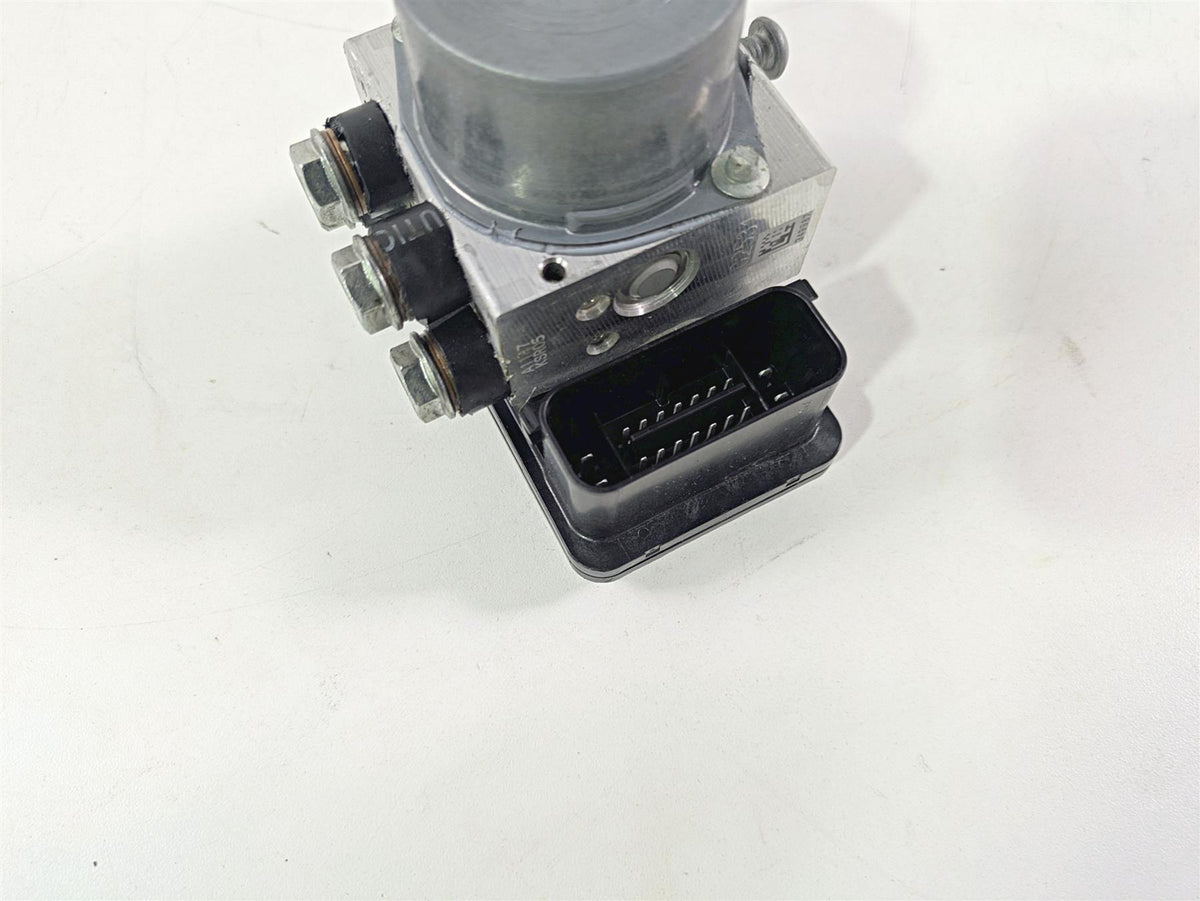 2017 Aprilia RSV 1100 Tuono V4 Factory Abs Brake Pump Module Unit 2D000265 {{ shop.shopifyCountryName }} - Mototech271