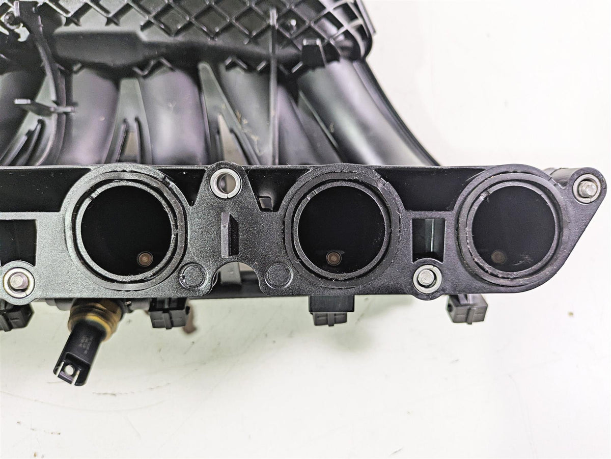 2015 BMW K1600 GT K48 Intake Manifold & Fuel Injector Set 13617728410 {{ shop.shopifyCountryName }} - Mototech271