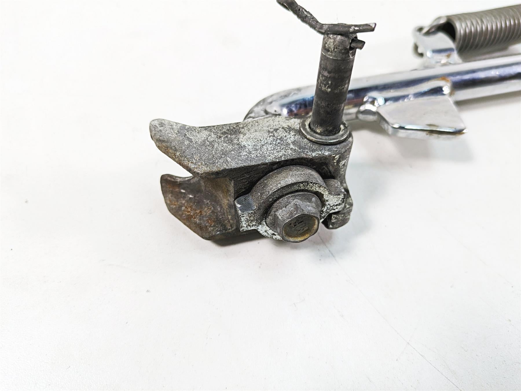 1999 Harley Dyna FXDL Low Rider Side Kickstand Kick Jiffy Stand 49704-90H {{ shop.shopifyCountryName }} - Mototech271