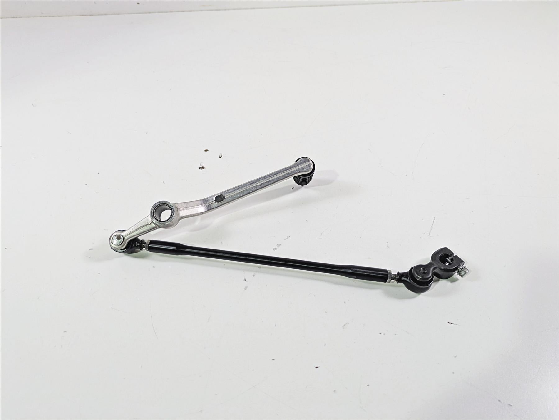 2014 Yamaha YZFR1 R1 RN22 Shifter Shift Pedal & Linkage 14B-18110-00-00 {{ shop.shopifyCountryName }} - Mototech271
