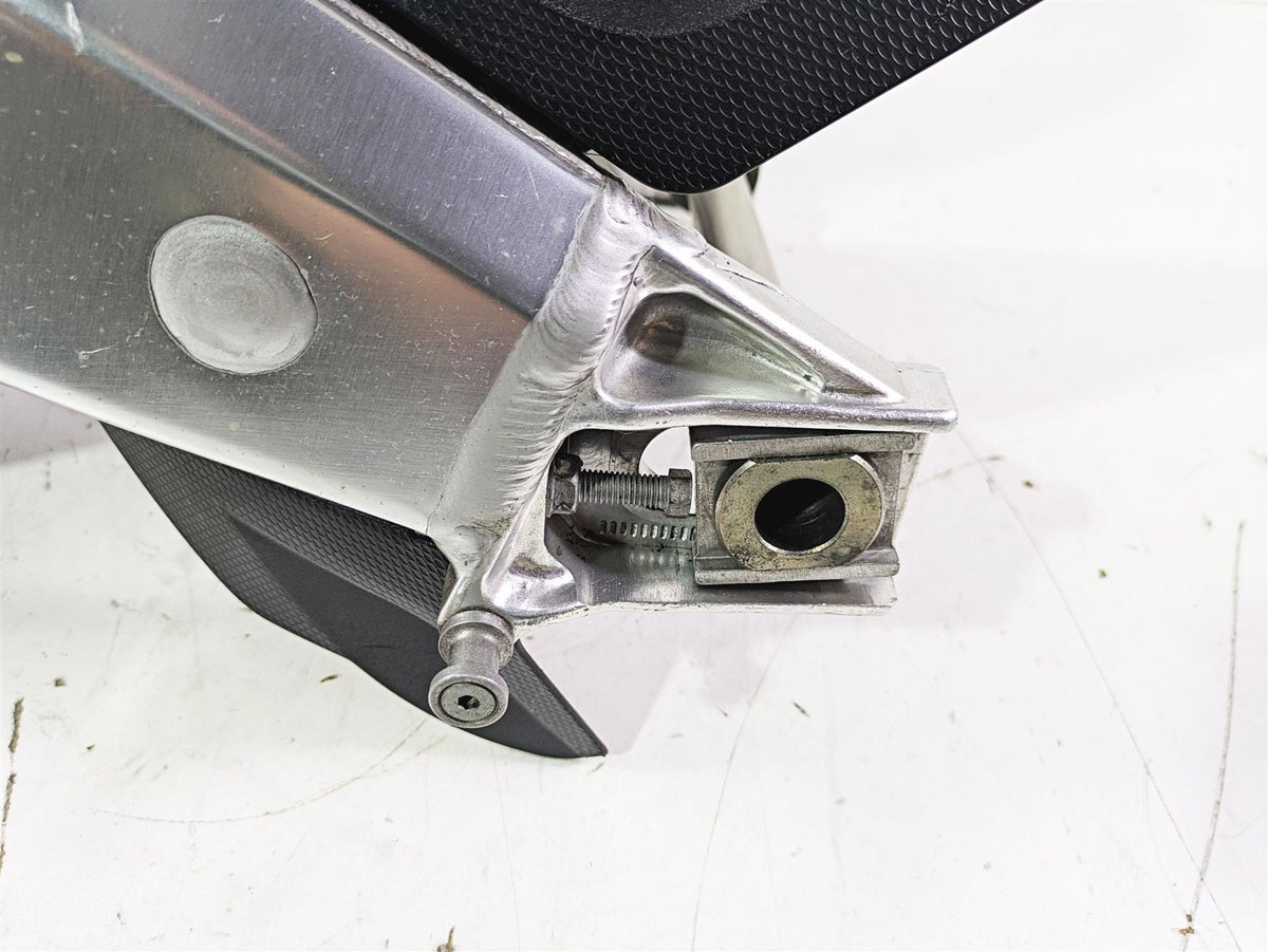2008 Aprilia RSVR 1000 Factory Straight Swingarm Swingarm Axle Set AP8145020 {{ shop.shopifyCountryName }} - Mototech271