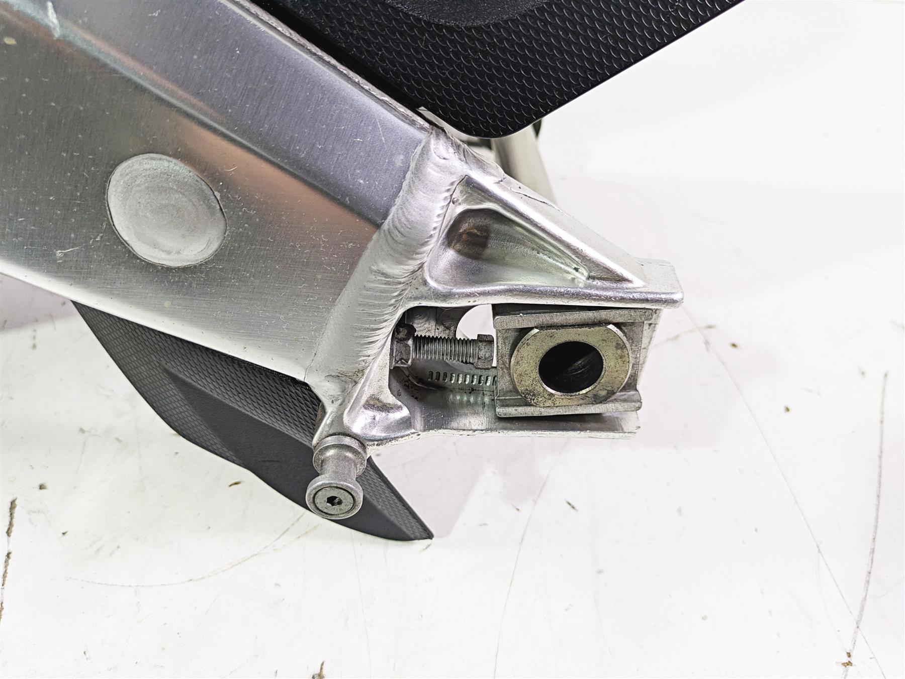 2008 Aprilia RSVR 1000 Factory Straight Swingarm Swingarm Axle Set AP8145020 {{ shop.shopifyCountryName }} - Mototech271