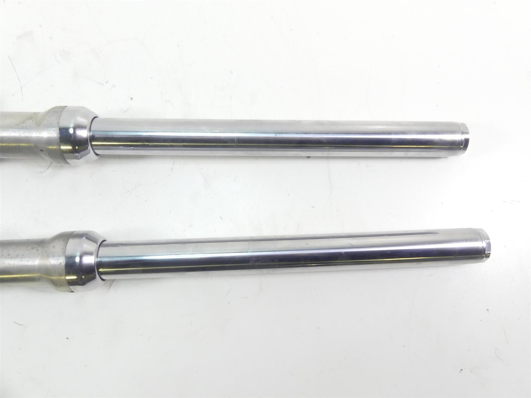 2005 Harley Dyna FXDLI Low Rider Front 39mm Fork Leg Set R 45947-04 L 45948-04 {{ shop.shopifyCountryName }} - Mototech271