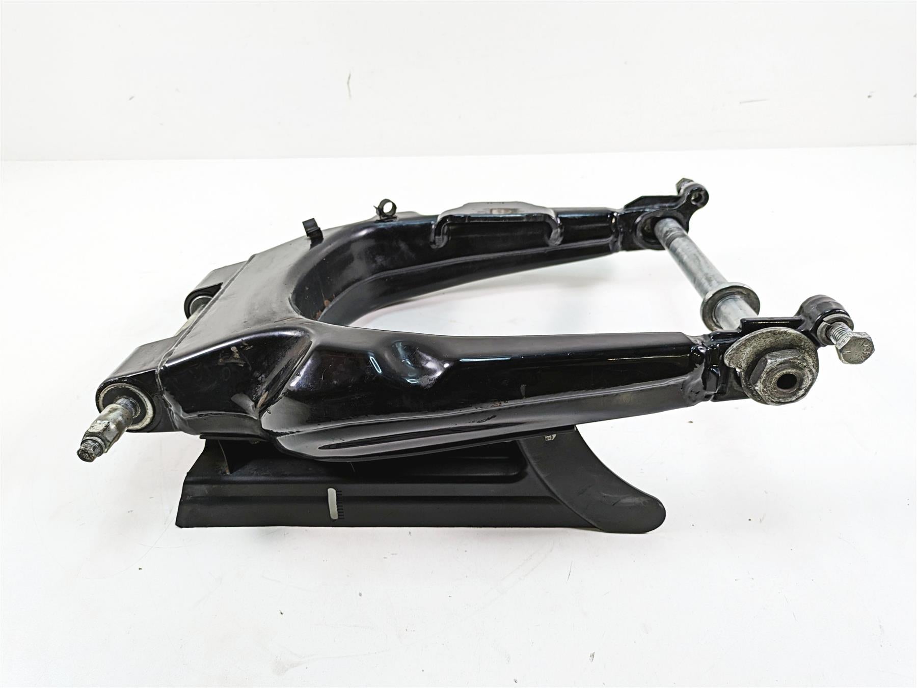 2018 Harley Touring FLHXSE CVO Street Glide Swingarm Swing Arm 47549-09A {{ shop.shopifyCountryName }} - Mototech271