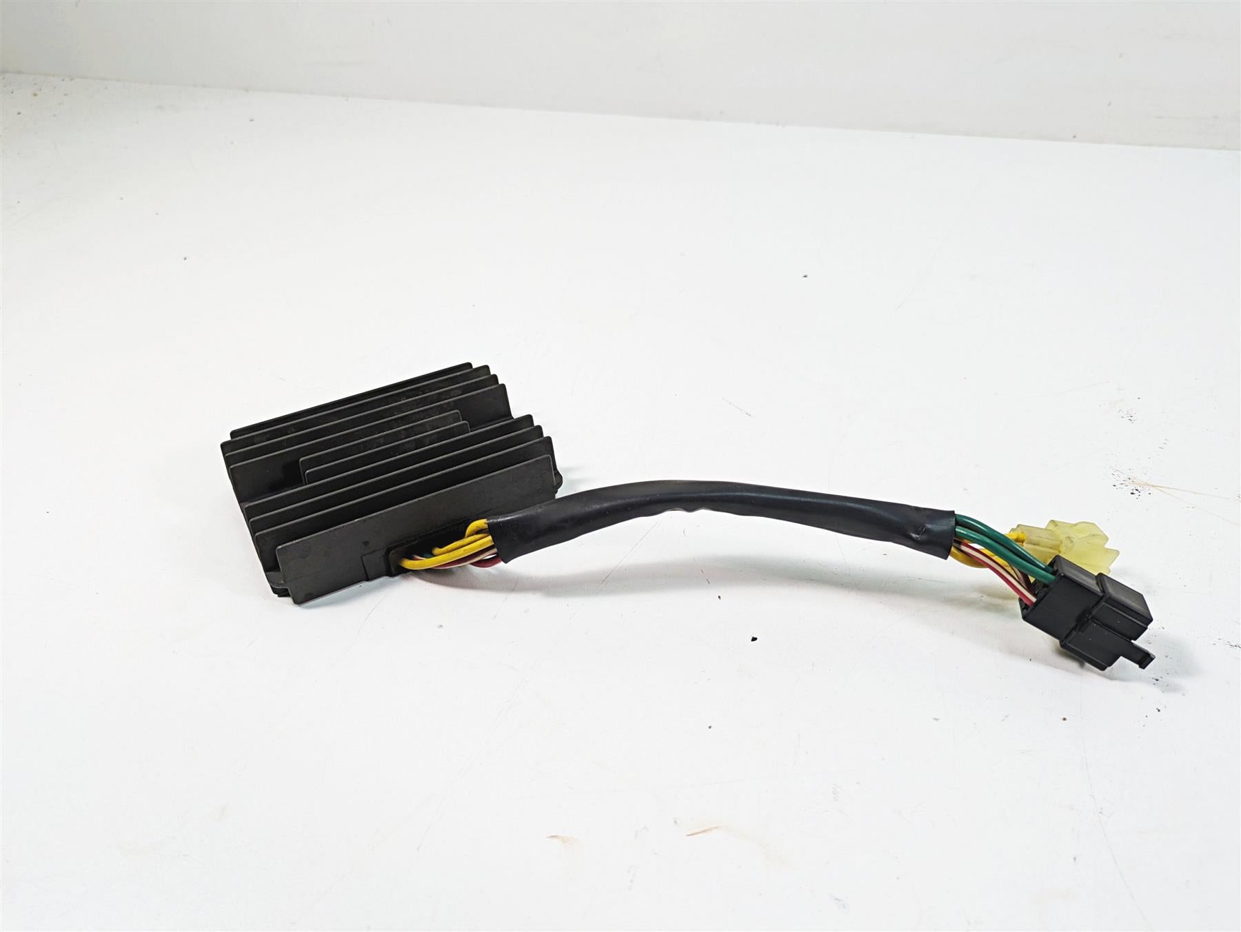 2011 Ducati Hypermotard 1100 Evo SP Rectifier Voltage Regulator 54040111C {{ shop.shopifyCountryName }} - Mototech271