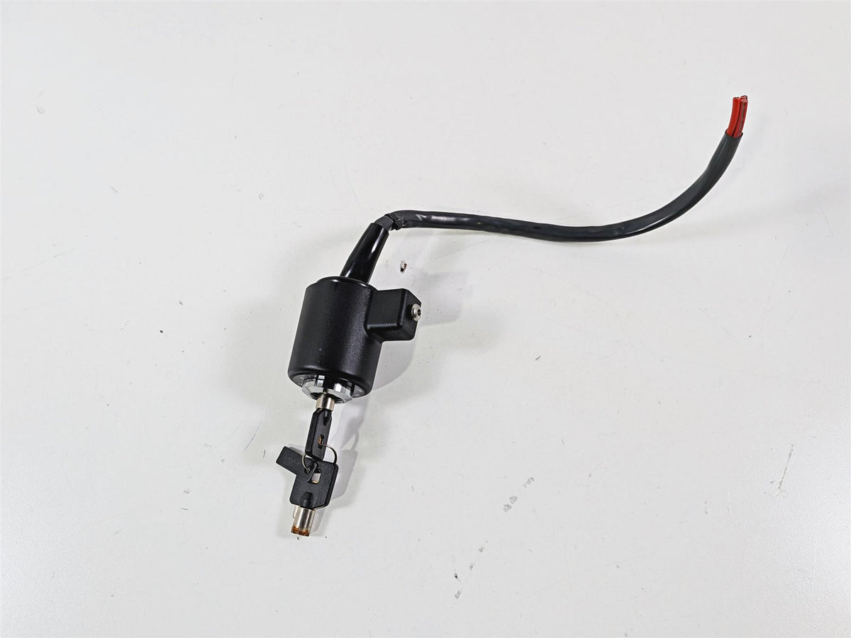 2006 Harley Sportster XL883 Low Ignition Switch & 2 Keys 71441-94 {{ shop.shopifyCountryName }} - Mototech271