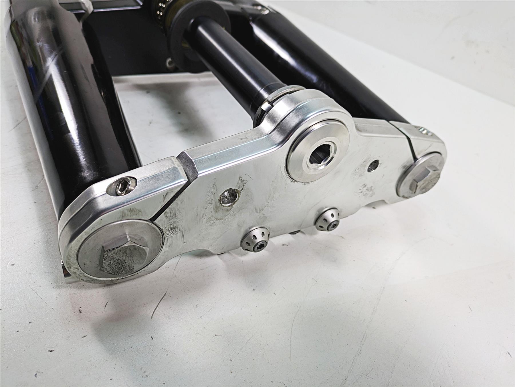 2014 Moto Guzzi California 1400 T Straight Front Fork Triple Tree Set 887512 {{ shop.shopifyCountryName }} - Mototech271