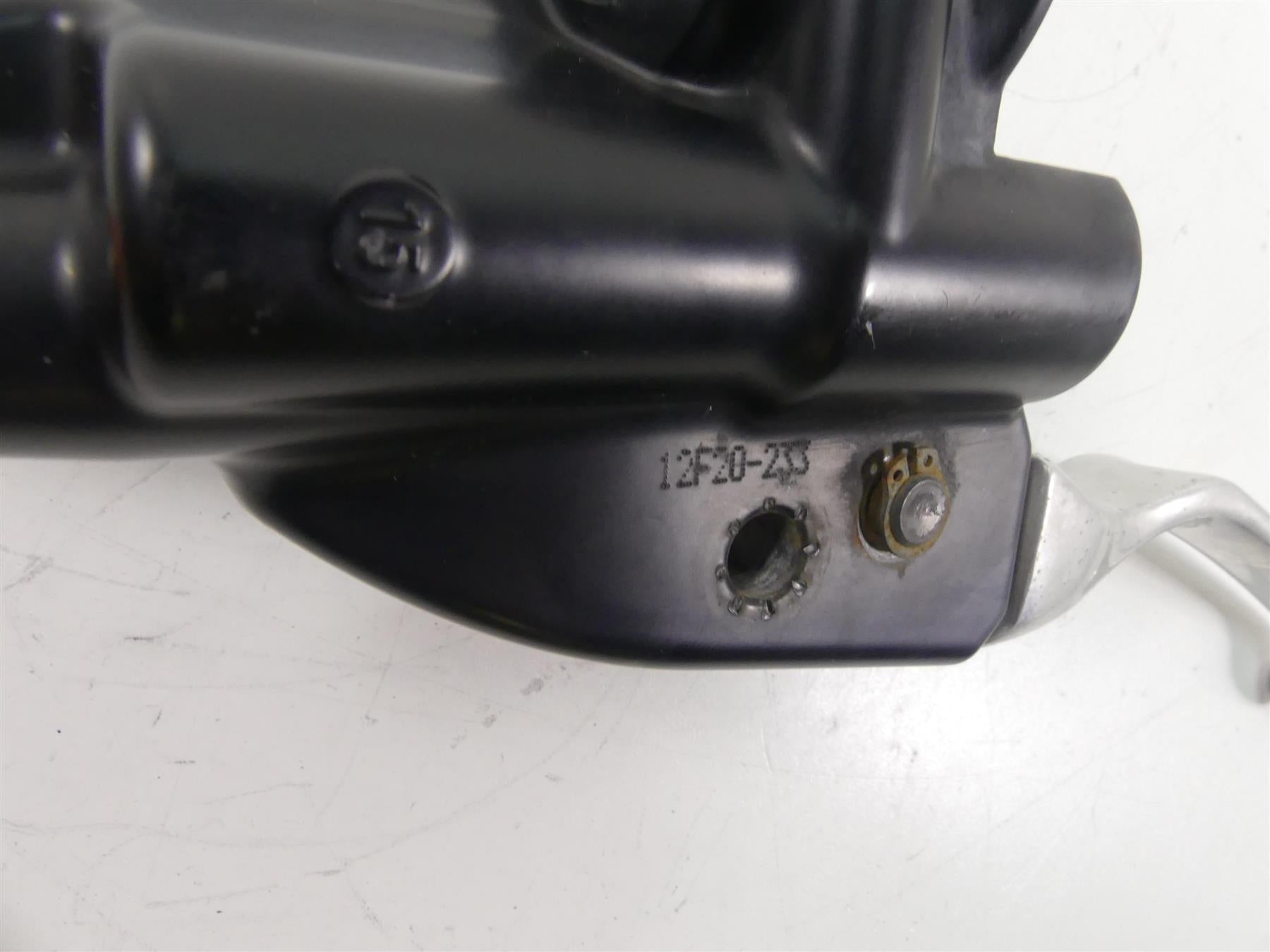 2013 Harley Touring FLHTK Electra Glide Front Brake Master Cylinder 44551-08F {{ shop.shopifyCountryName }} - Mototech271
