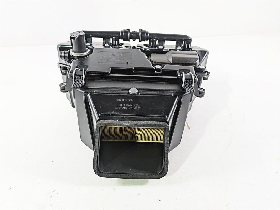 2016 BMW S1000RR K46 Airbox Intake & Injector Set 13718561315 {{ shop.shopifyCountryName }} - Mototech271