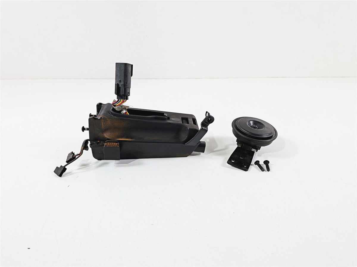 2022 Harley Softail FXLRST Low Rider Horn & Wiring Box 69201654 {{ shop.shopifyCountryName }} - Mototech271