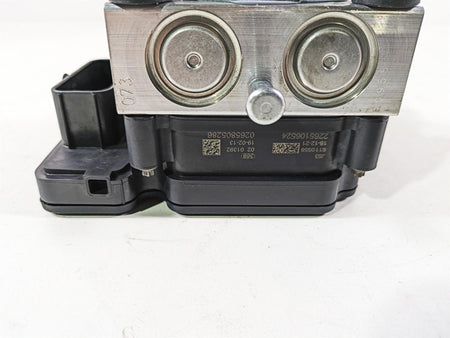 2020 Harley Touring FLHT Electra Glide Abs Brake Pump Module 41100104C {{ shop.shopifyCountryName }} - Mototech271