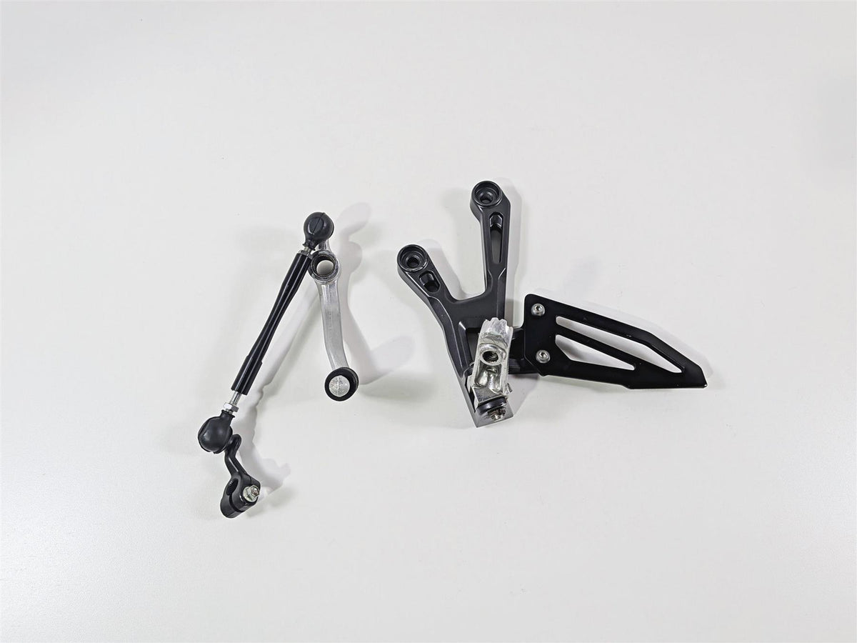 2023 Yamaha MT10 MTN1000 Left Front Footpeg & Shifter B67-27442-10-00 {{ shop.shopifyCountryName }} - Mototech271