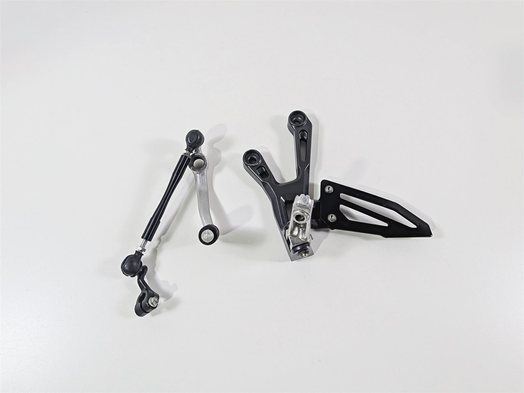 2023 Yamaha MT10 MTN1000 Left Front Footpeg & Shifter B67-27442-10-00 {{ shop.shopifyCountryName }} - Mototech271