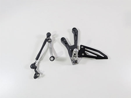 2023 Yamaha MT10 MTN1000 Left Front Footpeg & Shifter B67-27442-10-00 {{ shop.shopifyCountryName }} - Mototech271