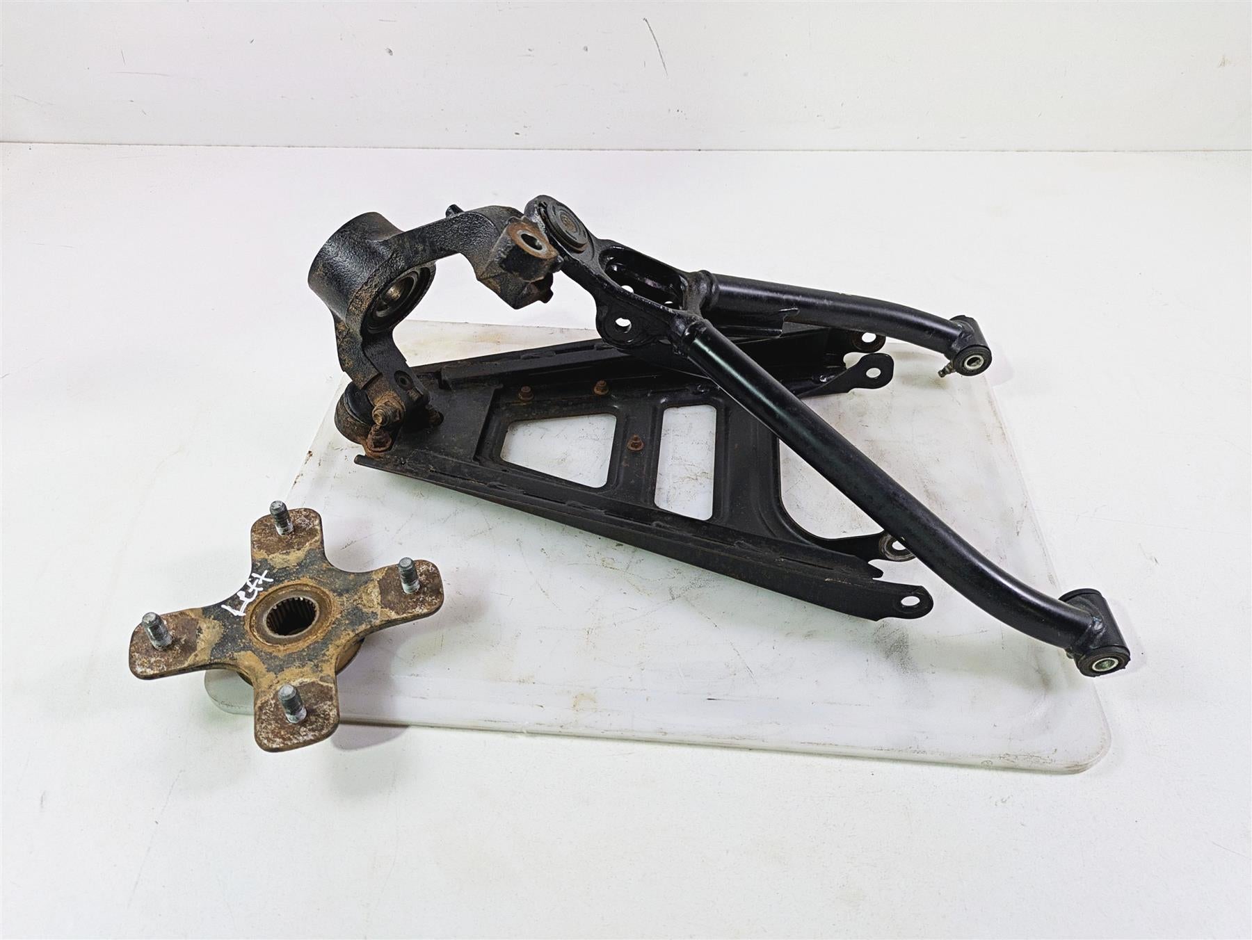 2011 Can-Am Outlander 650 4X4 XT Front Left Control Arm Knee Set 706201016 {{ shop.shopifyCountryName }} - Mototech271