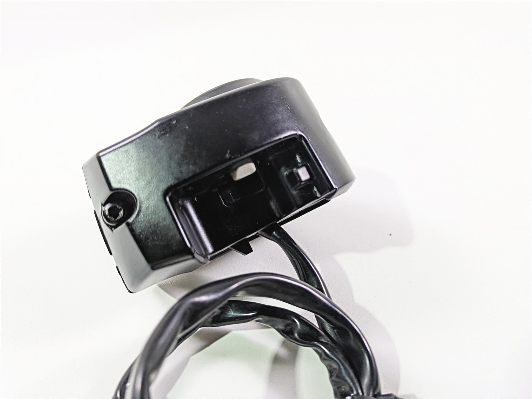 2016 Harley Touring FLHR Road King Right Hand Control Switch 71500127C {{ shop.shopifyCountryName }} - Mototech271
