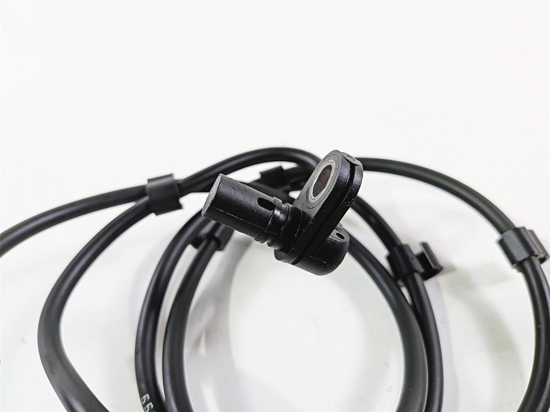 2016 Ducati Hypermotard 939 SP Rear Abs Brake Wheel Speed Sensor 55212121B-Mototech271