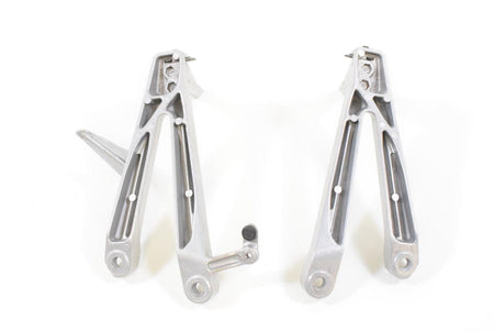 2005 Honda CBR1000RR CBR1000 RR Rear Passenger Footpeg SET 50750-MEL-000 {{ shop.shopifyCountryName }} - Mototech271