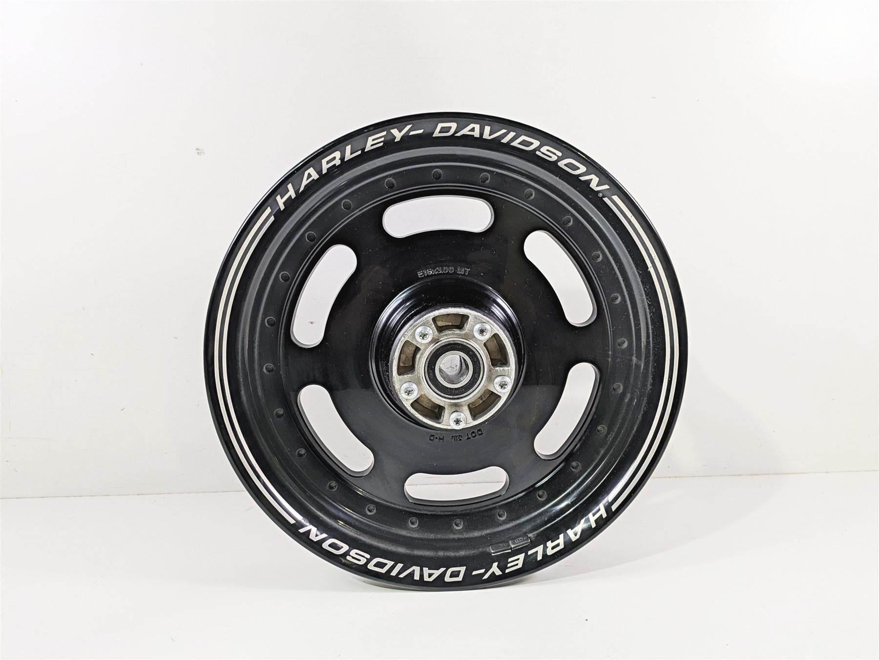 2016 Harley FXDF Dyna Fat Bob Front Wheel Rim 16x3 Black - Read 43300254 {{ shop.shopifyCountryName }} - Mototech271