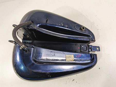 2002 Harley FLSTC Softail Heritage Fuel Gas Petrol Tank -No Dents 62180-00D {{ shop.shopifyCountryName }} - Mototech271