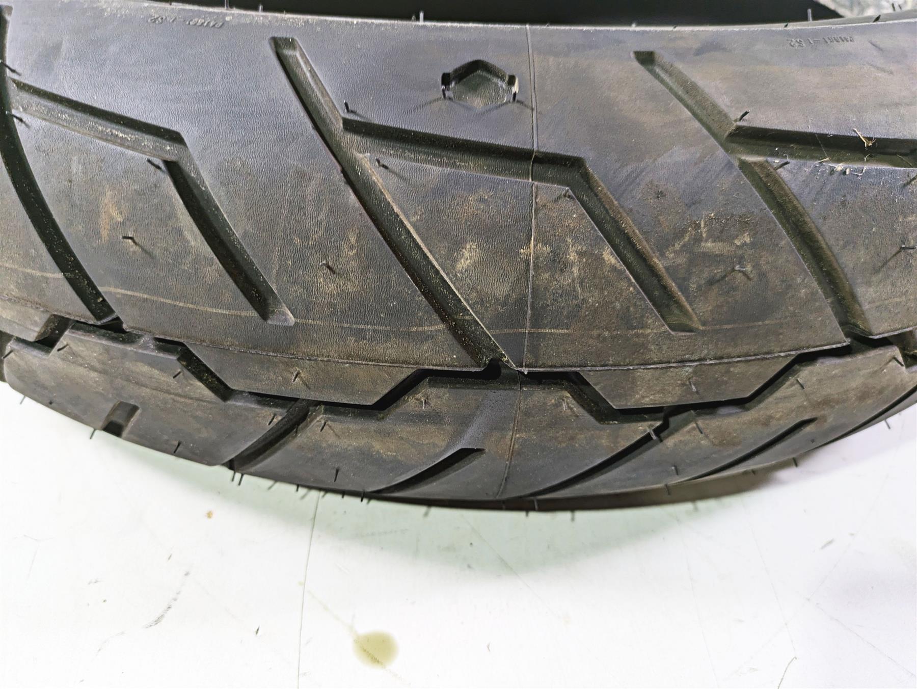 Used Motorcycle Tire Michelin Scorcher 31 160/70B17 825755 {{ shop.shopifyCountryName }} - Mototech271
