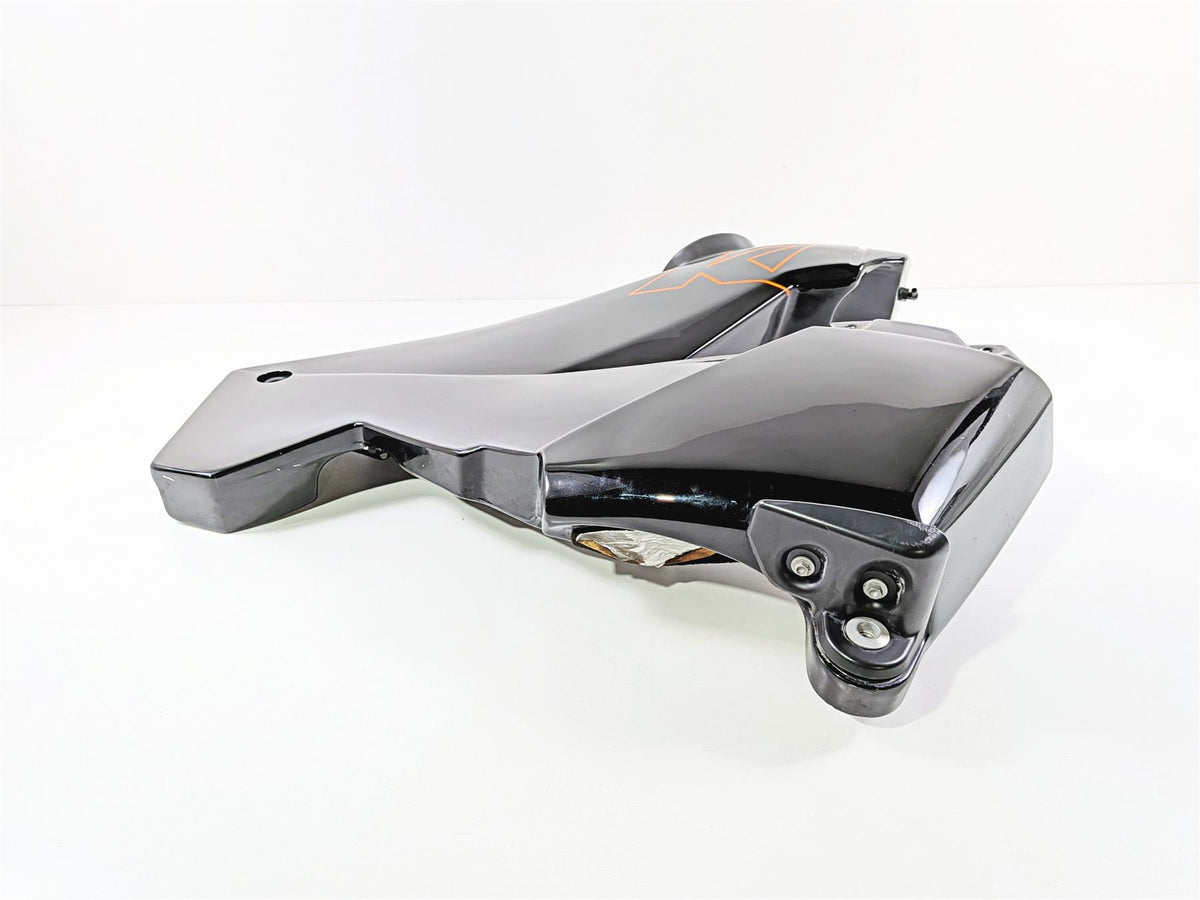 2005 KTM 950 LC8 Adventure Right Side Plastic Fuel Gas Tank 60007113044 {{ shop.shopifyCountryName }} - Mototech271