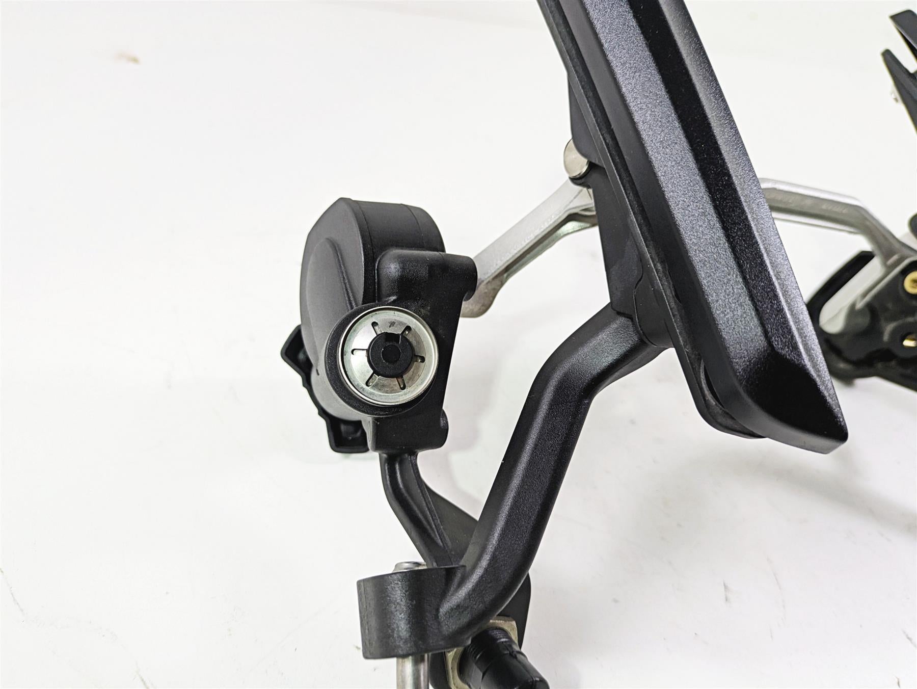 2015 BMW R1200 GS Adv K51 Front Windshield Adjustment Mount Set 46638536083 {{ shop.shopifyCountryName }} - Mototech271