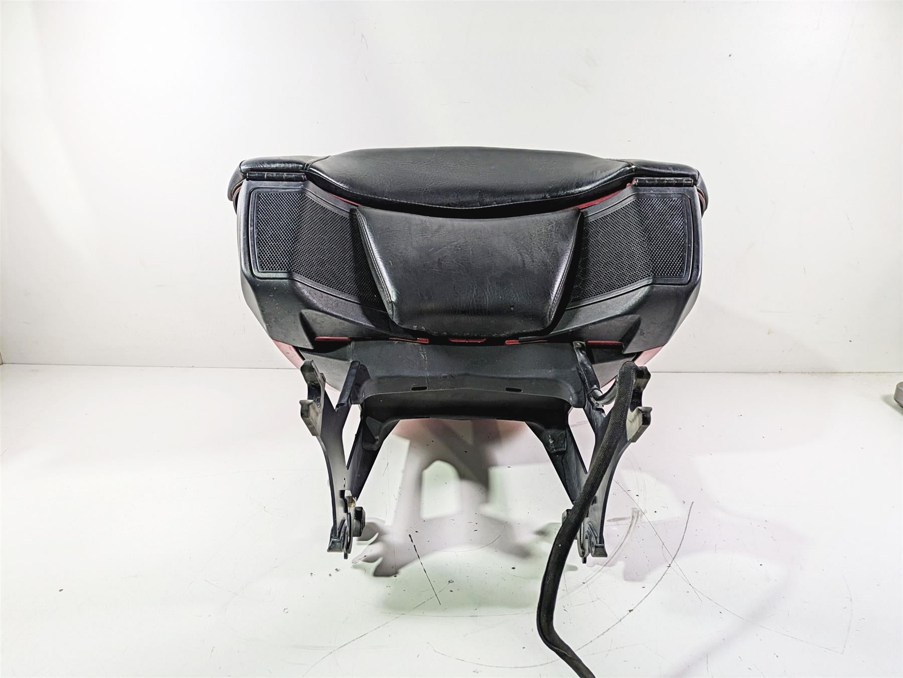2012 Victory Cross Country Trunk Tour Pak Tourpak Luggage Box + Mount 5438158 {{ shop.shopifyCountryName }} - Mototech271