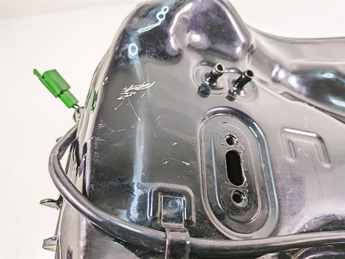 2002 Yamaha FZ1 FZS1000 Fazer Fuel Petrol Tank & Level Sender -Read 5LV-Y2410-10 {{ shop.shopifyCountryName }} - Mototech271