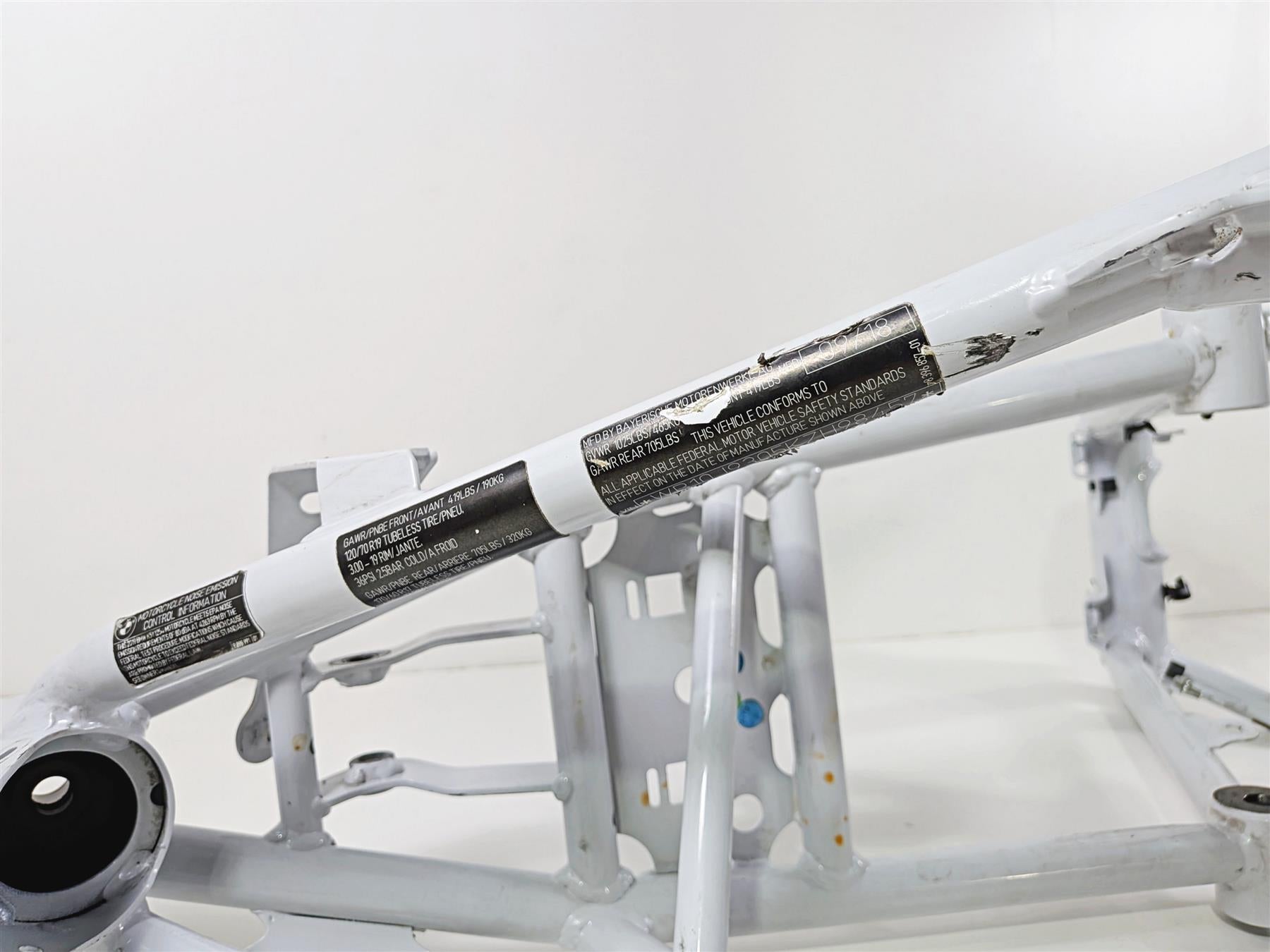 2019 BMW R1250GS K50 Bent White Main Frame Chassis With Texas Salvage Title 46519444973 {{ shop.shopifyCountryName }} - Mototech271