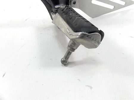 2017 Kawasaki ZX1400 ZX14R Ninja Front Left Rider Footpeg + Mount 35063-1337 {{ shop.shopifyCountryName }} - Mototech271