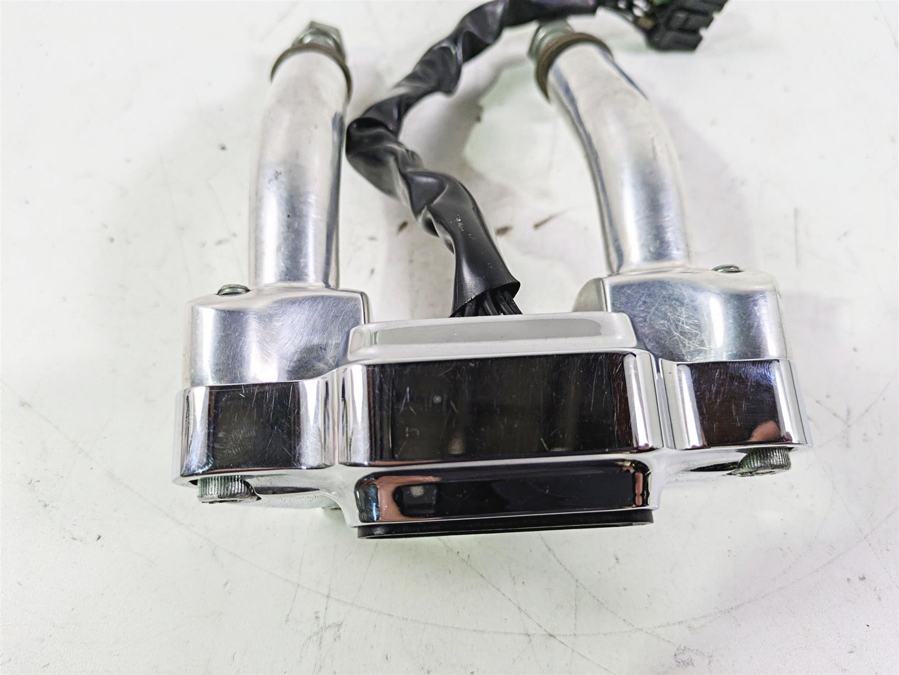 2002 Harley Dyna FXDL Low Rider Handlebar Riser Custom Top Plate Set 56124-77 {{ shop.shopifyCountryName }} - Mototech271