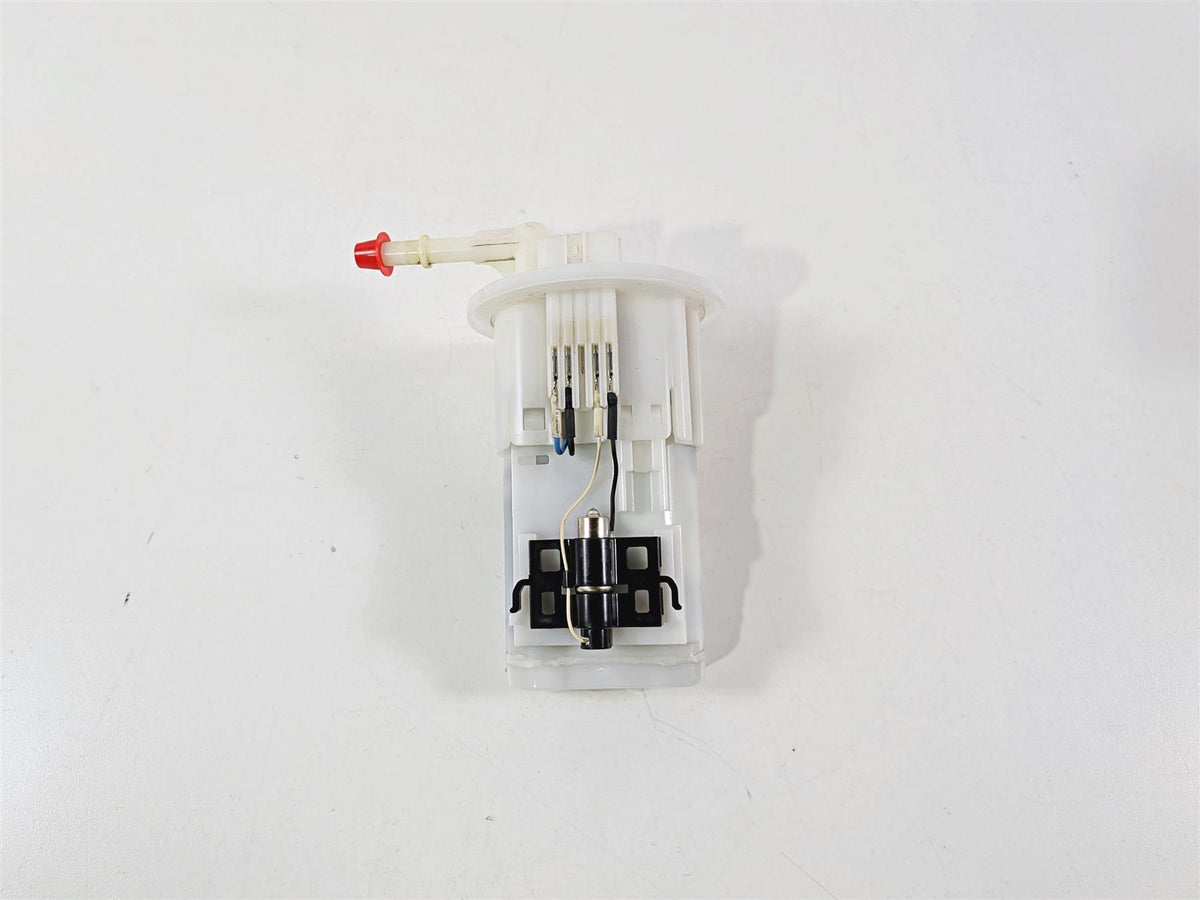 2024 Yamaha YZF R1 RN65 Fuel Gas Petrol Pump - Tested 2CR-13907-01-00 {{ shop.shopifyCountryName }} - Mototech271