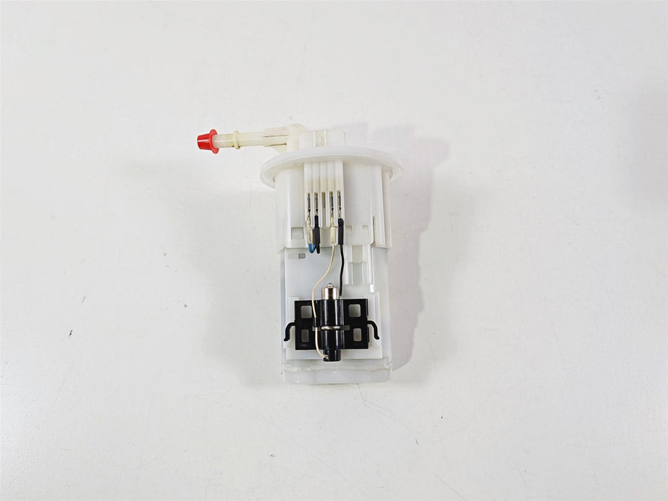 2024 Yamaha YZF R1 RN65 Fuel Gas Petrol Pump - Tested 2CR-13907-01-00 {{ shop.shopifyCountryName }} - Mototech271