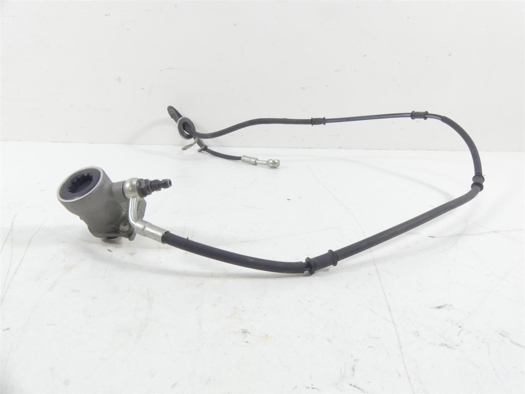 2015 Ducati Diavel Carbon Red Clutch Slave Cylinder  + Line 19540033B | Mototech271