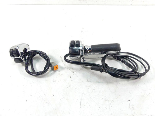 2006 Harley Softail FXSTSI Springer Chrome R+L Hand Control Switches 71685-06A | Mototech271