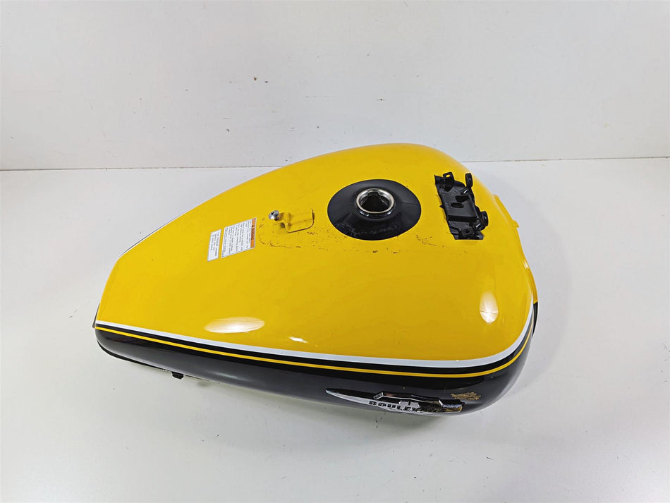2014 Suzuki M109R VZR1800 Boulevard Fuel Gas Petrol Tank - Read 44100-48GN0 {{ shop.shopifyCountryName }} - Mototech271