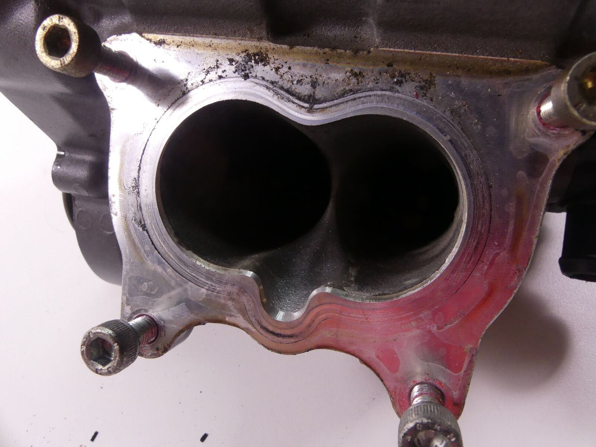 2015 Ducati Diavel Carbon Complete Rear Vertical Cylinder Head 30123564AB {{ shop.shopifyCountryName }} - Mototech271