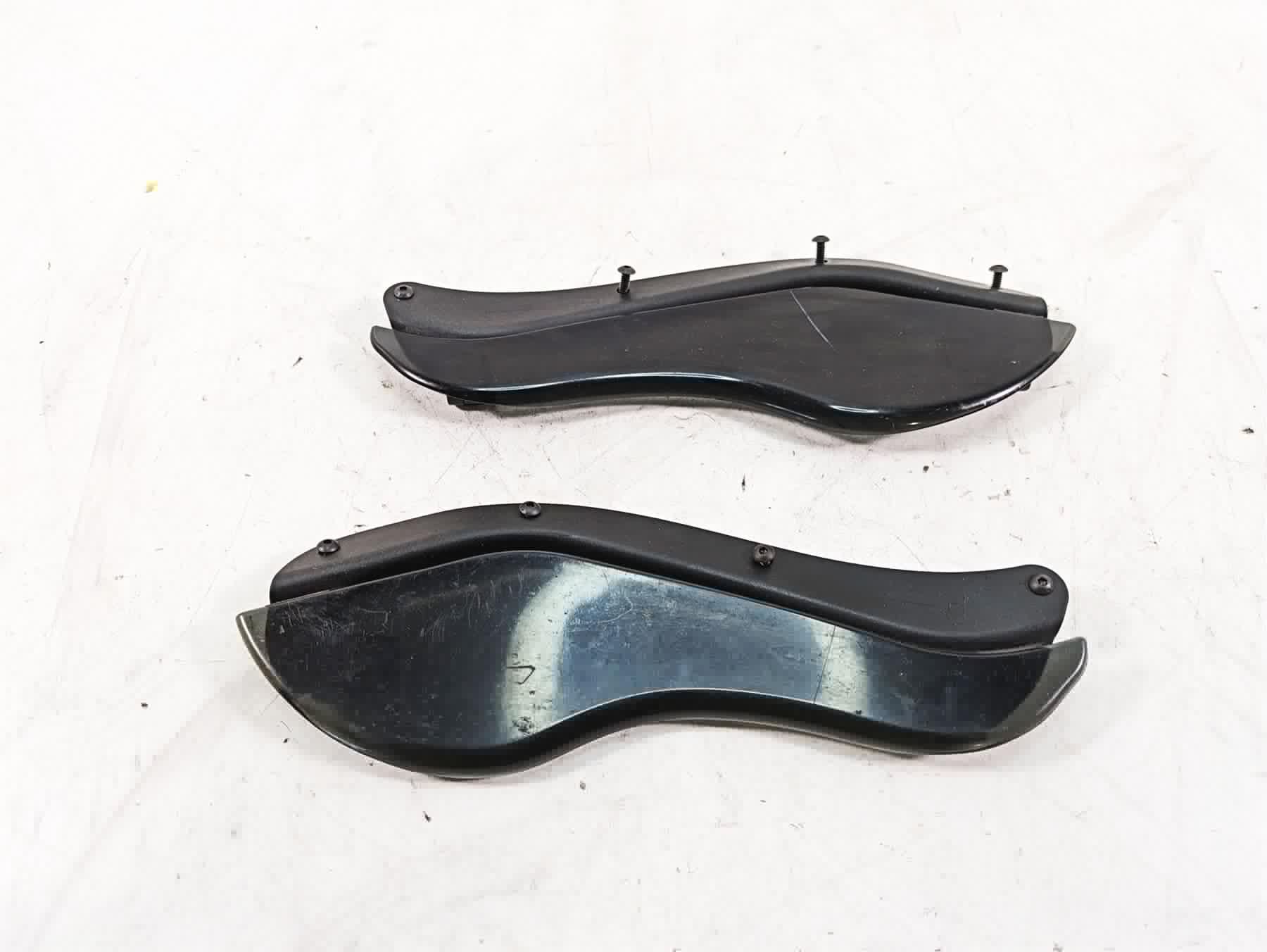 2010 Harley Touring FLHTCU Electra Glide Fairing Wind Deflector Set 58128-08A {{ shop.shopifyCountryName }} - Mototech271