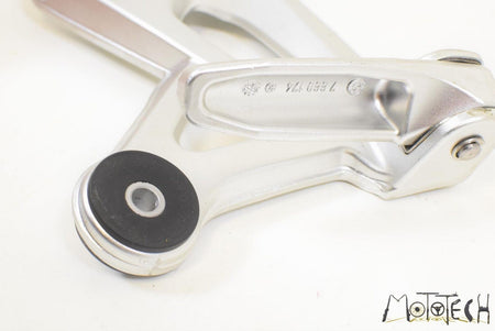 2006 BMW K1200S K1200 S K40 Rear NICE Passenger Footpeg Rest SET 46717660170 {{ shop.shopifyCountryName }} - Mototech271