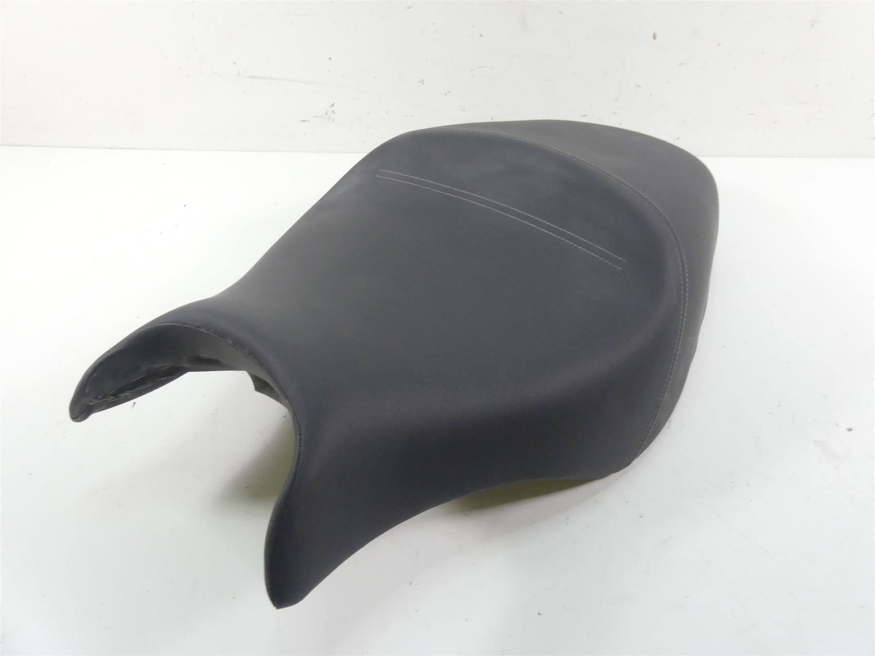 2007 Ducati Sport Classic GT1000 Rider Driver Seat Saddle 59510791A {{ shop.shopifyCountryName }} - Mototech271