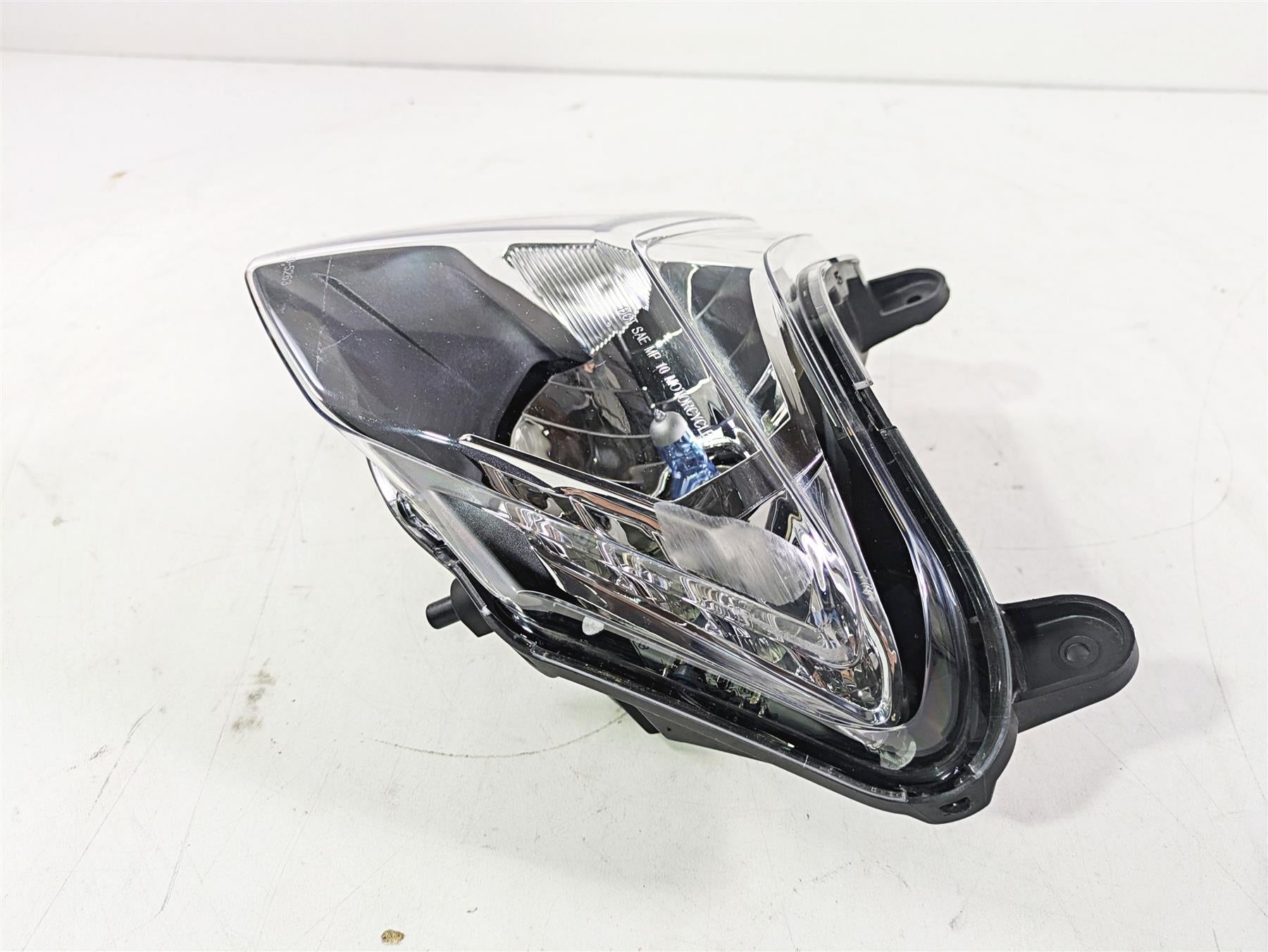 2015 Ducati Hypermotard 821 SP Headlight Head Light Lamp 52010243A {{ shop.shopifyCountryName }} - Mototech271