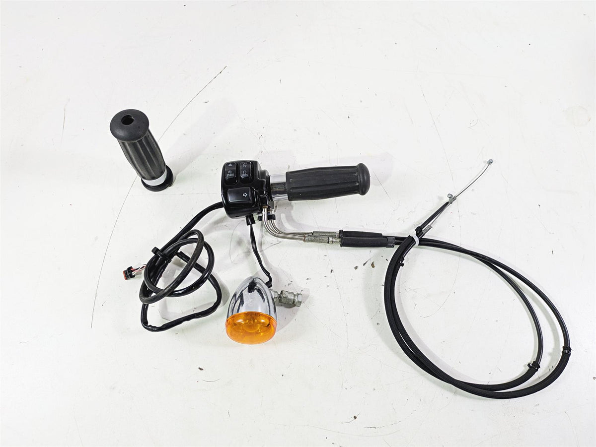 2015 Harley FXDL Dyna Low Rider Right Hand Control Switch 72944-12 {{ shop.shopifyCountryName }} - Mototech271