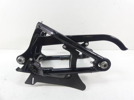 2021 Harley Softail FXBBS 114 Street Bob Swingarm Swing Arm & Axle 47400099BHP {{ shop.shopifyCountryName }} - Mototech271